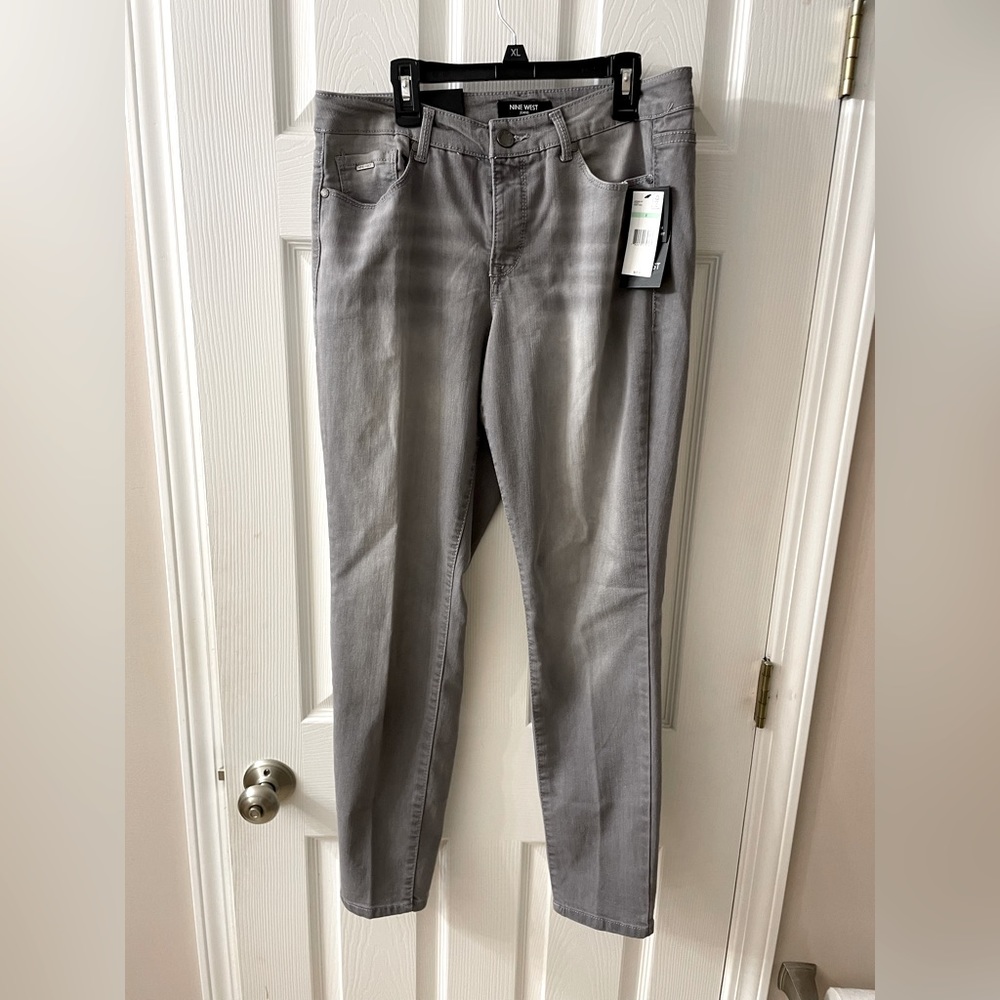NWT Women's Nine West  Skinny ankle Jeans size 8
